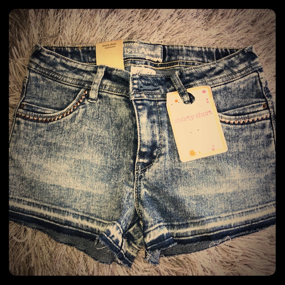 Levi’s shorts!